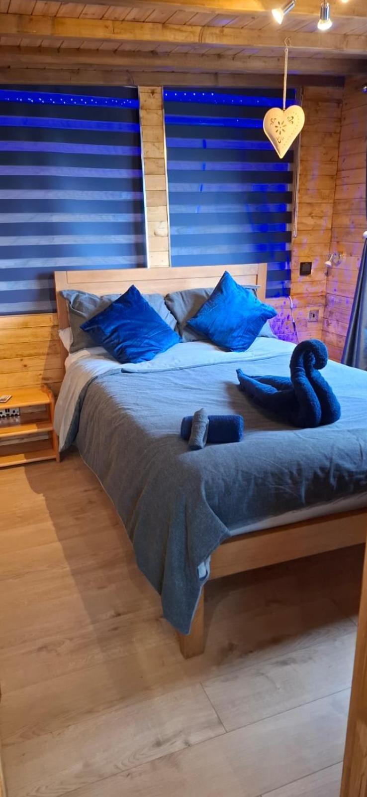 Cosy Cornish Cabin St Austell Extérieur photo